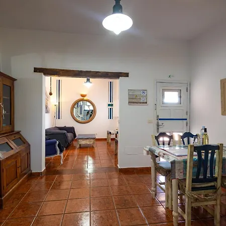 Ventanas De Lanzarote * 플라야 케마다